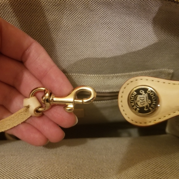 WANTED a wallet to match 😊 P&TY! - Picture 2 of 3